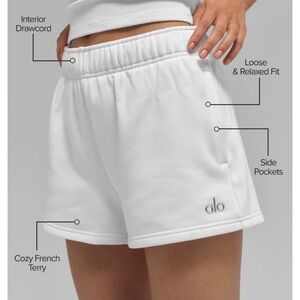 ALO Yoga Accolade Shorts White Size S